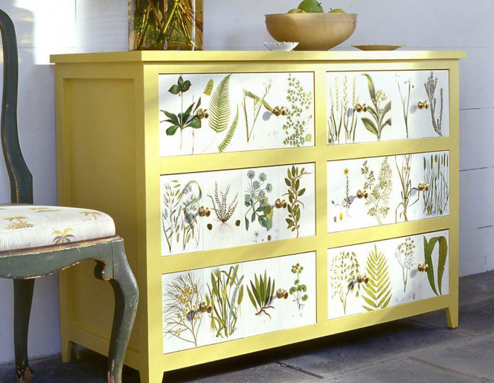 Декупаж мебели своими руками: виды техники и подбор идей для реставрации (26 фото)