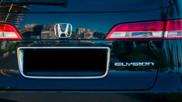 Honda готовит новый премиальный минивэн Elysion для борьбы с Toyota Alphard