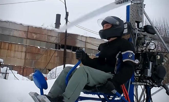 Инженер с Урала собрал вертолет из снегохода и мотоцикла. Полет на видео