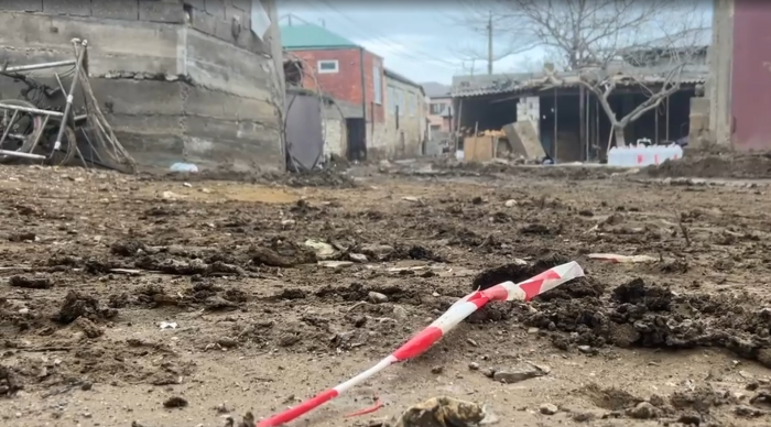 «Увидел тонущего соседа»: как жители Махачкалы приходят на помощь друг другу — и спасают жизни