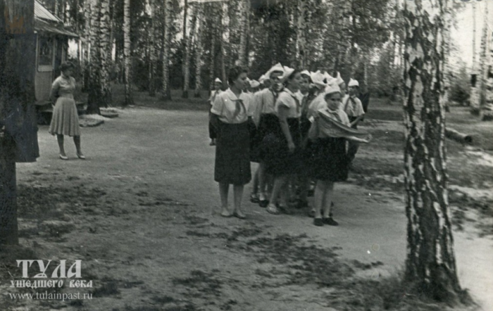 Туляки поделились воспоминаниями о том, как проходило лето в пионерских лагерях