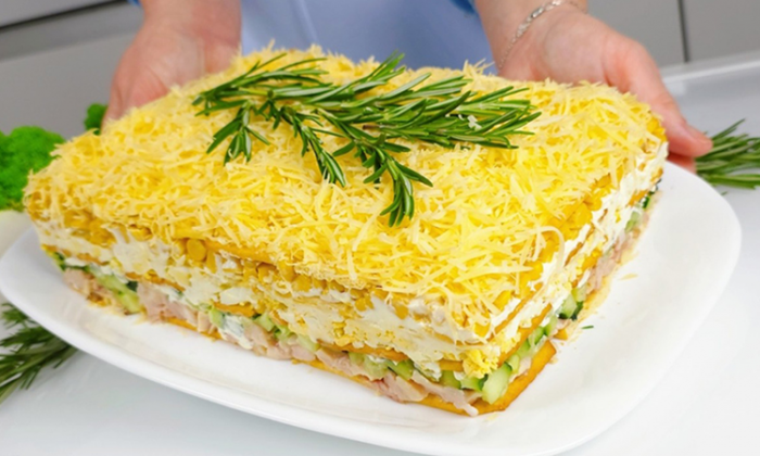 Салат-торт Снежная равнина: новогодний шедевр в центр стола