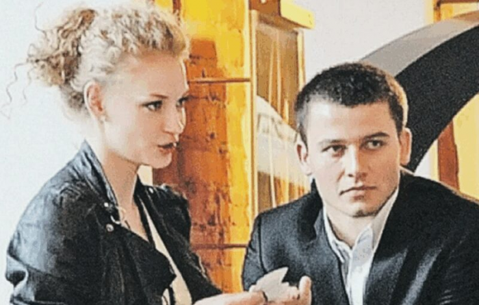 «Он записывает компроматы»: мать Алеси Кафельниковой раскрыла страшную правду о зяте-должнике спустя 4 года после рождения внучки