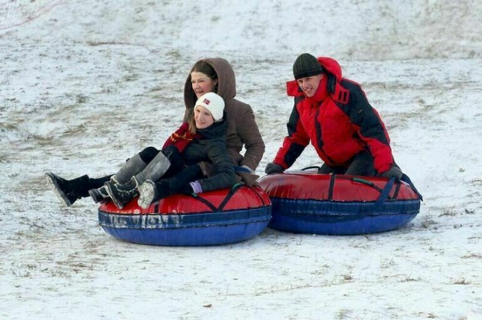 Освоить йогу и живопись: чем еще заняться в новогодние каникулы