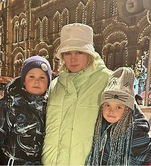 Попала в рехаб из-за алкогольной зависимости: как сейчас выглядит звезда сериала «Доярка из Хацапетовки» Евгения Осипова