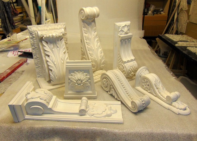 Декор из гипса: особенности, виды, способы изготовления (35 фото)