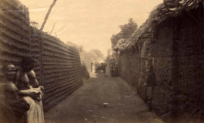 В 1485 португальцы шли через джунгли Африки и нашли город неизвестной цивилизации площадью больше современной Москвы