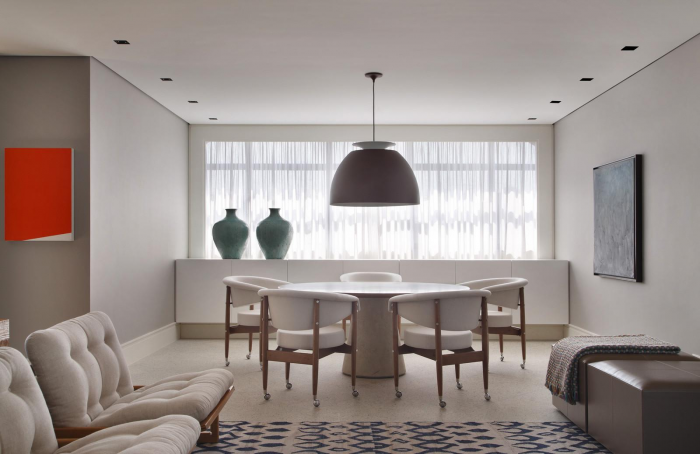 Как выбрать люстру для натяжного потолка в зал и другие комнаты (67 фото)