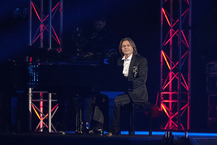 Чем заняться в Москве и Санкт-Петербурге 16–22 апреля: неделя со «Снобом»