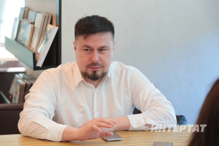 Ильяс Гафаров: «Яңа буынның киләчәгенә файда күрсәтә алсам - вазифамны шунда күрәм»