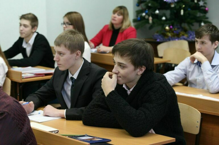 Минпросвещения предложило единый стандарт обучения для 10-11-х классов