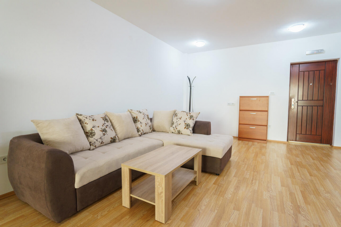 Если купили «вторичку»: какие вещи нужно сразу выбросить из квартиры