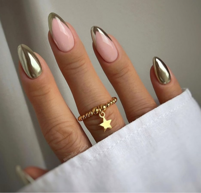 Маникюр на 8 Марта: идеи с фото