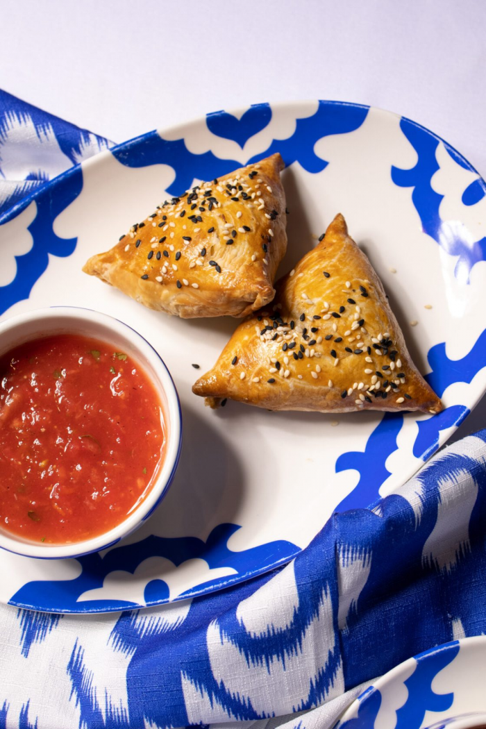 Путешествие в мир узбекской выпечки: «Фестиваль самсы» в ресторанах Lali