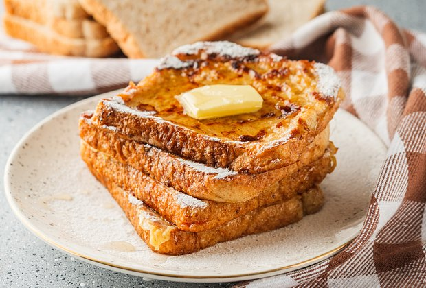 Как приготовить гренки с яйцом? 14 быстрых и вкусных рецептов