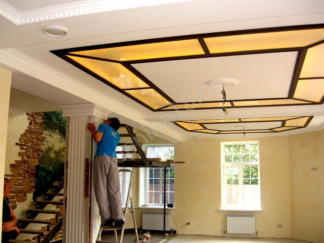 Декор из гипса: особенности, виды, способы изготовления (35 фото)