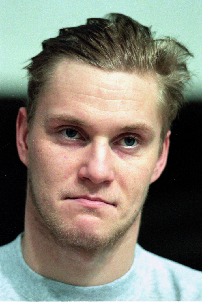 Российский пловец в 90-х «сломал» плавание: он проплывал полбассейна под водой, поэтому судьям пришлось изменить правила