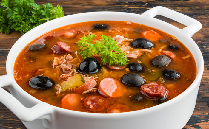 Сборная мясная солянка по-купечески. Рецепт из старой поварской книги