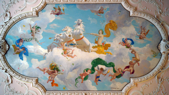 Франция — мачеха, а Россия — мать: Фонд культуры показал предметы, которые эмигранты вернули на Родину