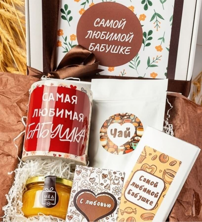 Что подарить на 8 марта: идеи подарков для близких женщин