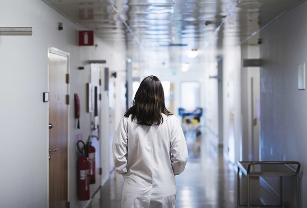 «Мы все умрем, это факт» Россияне массово сдают ...изы и скупают БАДы. Почему это не делает их здоровее?