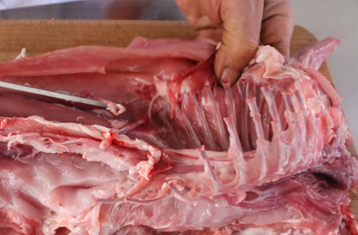 Как удалить из кролика все кости, сохранив цельной тушку