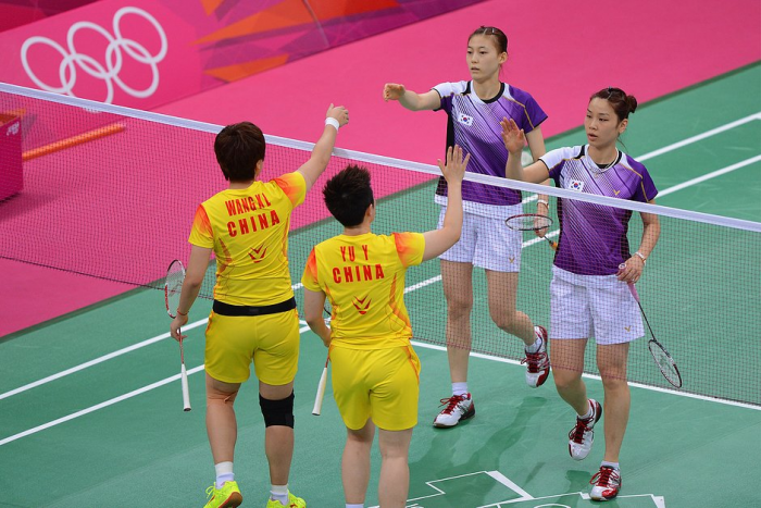 «Они смотрели на это со слезами» Как непобедимые азиатки подарили России единственную в ее истории олимпийскую медаль в бадминтоне?