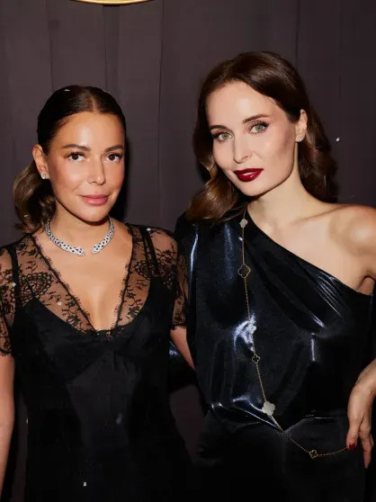 Яна Рудковская, Сати Спивакова, Полина Аскери и Ян Абрамов на дне рождения Кристины Потупчик: новые фото