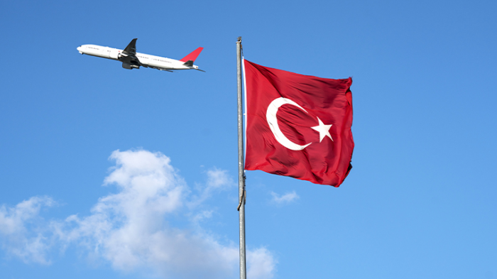 Ракета сбита над Турцией: опасно ли россиянам ехать на отдых и стоит ли сдавать билеты