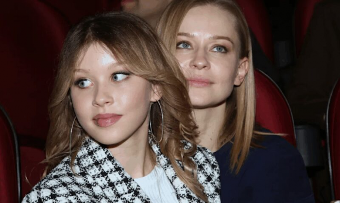 «Она обошла свою мать»: как сложились судьбы дочерей 8 знаменитых актеров, рожденных в 2000-е