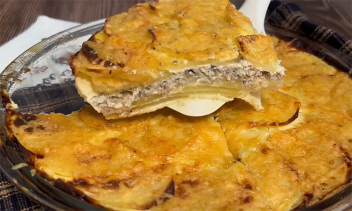 Открыли банку сардин и французский ужин готов: просто добавили лук и картошку