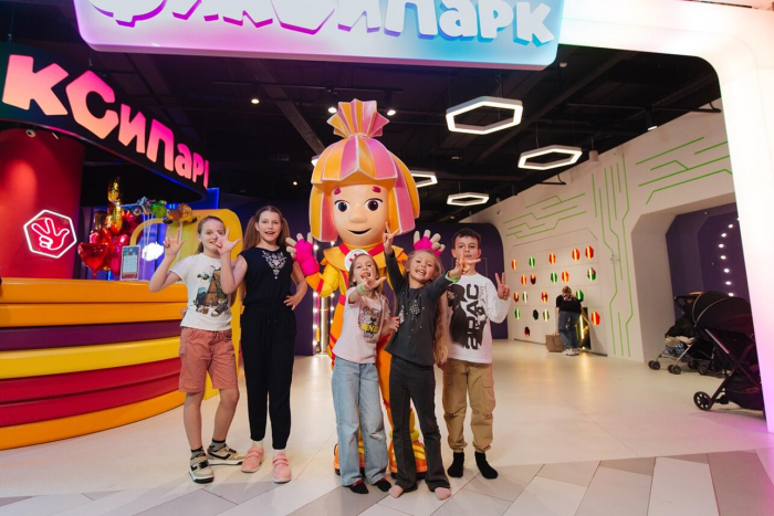 Детские каникулы: куда пойти с ребёнком в январе