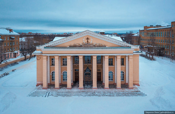 Необычные церкви