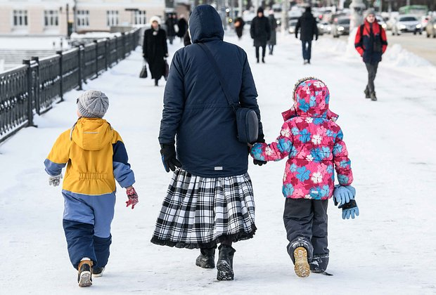 «Жена не властна над своим телом» Супруга обвинила российского священника в насилии и принуждении к ...у. Как они жили?