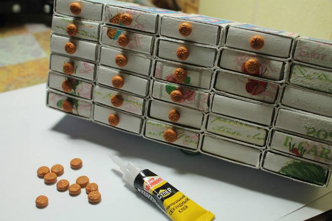 Мебель из картона: оригинальные идеи создания кукольных предметов (51 фото)