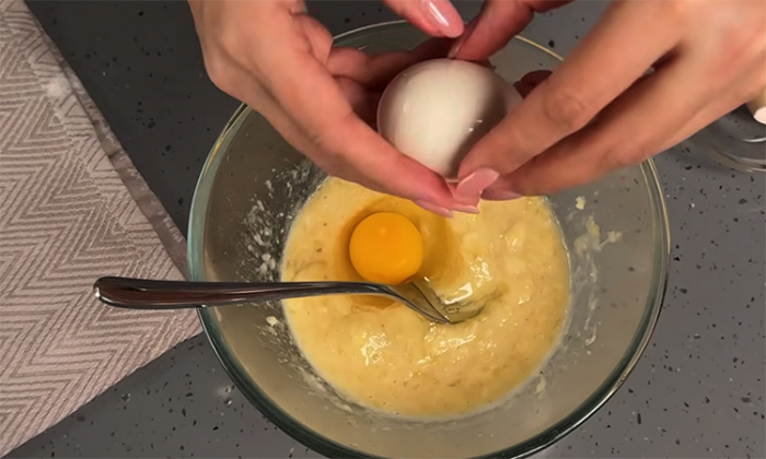 Отправили перезревшие бананы на оладьи: без грамма сахара, а все равно сладкие