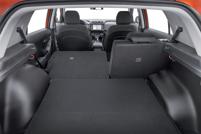 Народный кроссовер за три миллиона рублей. Чем радует и раздражает Solaris HC?