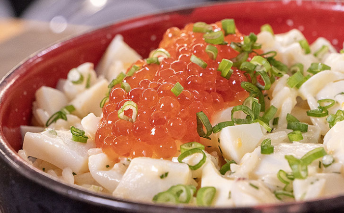Салат с кальмаром по-мурмански: станет главной закуской на любом столе