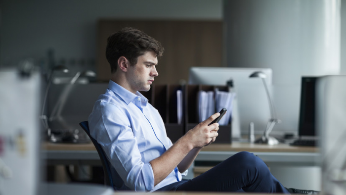 Юрист Русяев назвал последствия выхода на работу при незакрытом больничном