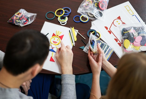 «Они не знают, что такое объятия» Почему детям из детских домов так сложно приспособиться к взрослой жизни