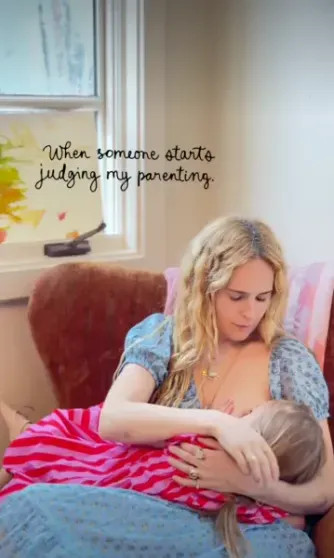 Румер Уиллис показала, как кормит грудью трёхлетнюю дочь. Её раскритиковали