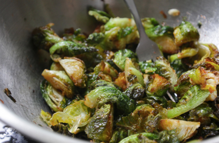 7 способов добавить в меню мед