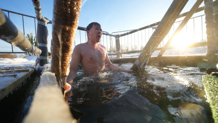 Святая вода, пост и приметы: как правильно встретить Крещение в 2026 году