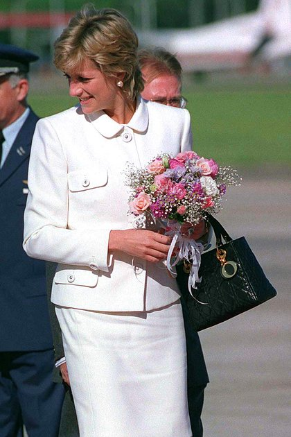 «Такого никогда не было». У людей закончились деньги на роскошь. На какие уловки идут отчаявшиеся бренды?