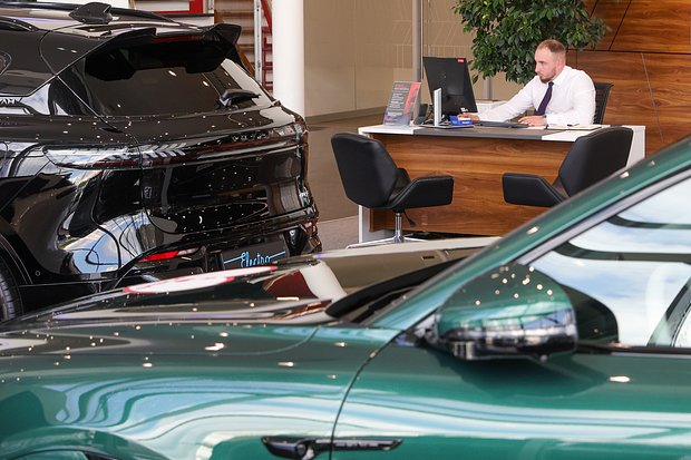 «Это новая реальность» Российский авторынок пережил сильнейшие потрясения в 2025 году. Что будет с ценами на авто в 2026 году?