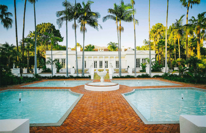 Сколько стоят самые дорогие дома из кино