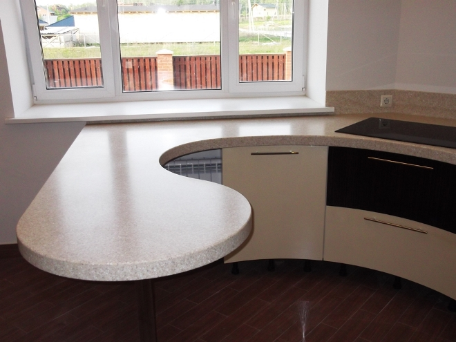 Обеденный стол для кухни: конструкции, виды, материалы (68 фото)