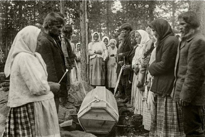 Глубина могилы: почему до сих пор действует норма, установленная Петром I