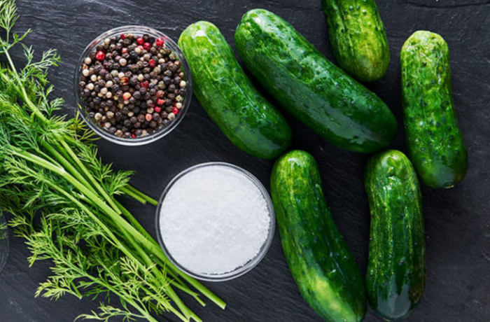 Маринуем огурцы: 7 советов от повара холодного цеха