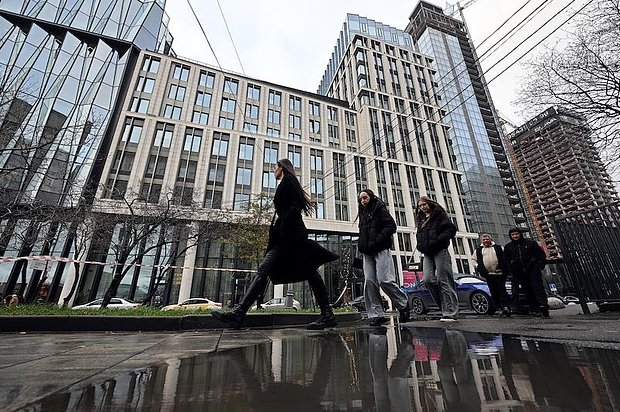 «От ипотеки избавляются те, кто влез в нее на эмоциях» Россияне стали массово продавать квартиры, купленные в кредит